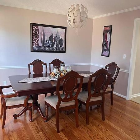 A Spacious And Warm House Fuquay-Varina Екстер'єр фото